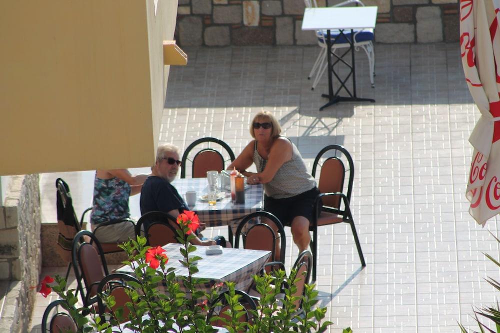 Pantheon Hotel Kefalos  Exterior photo